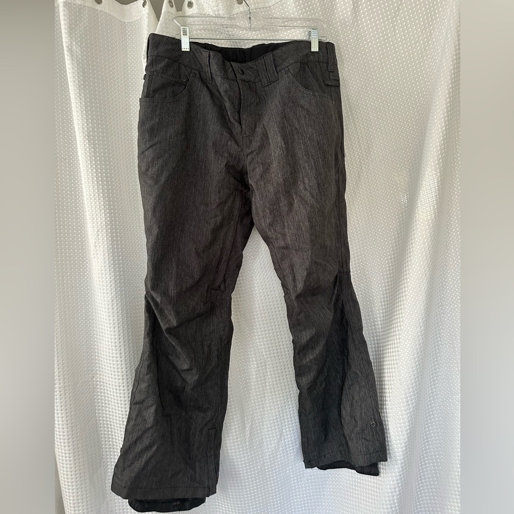 Women’s snow pants